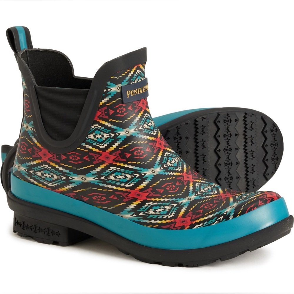 NWT- Pendleton ‘Carico Lake’ Waterproof Chelsea Rain Boot